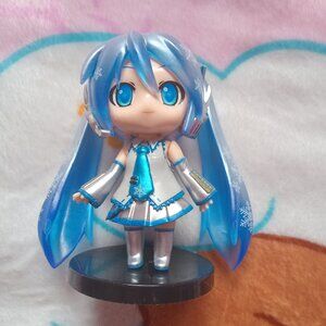 Hatsune Miku Snow Edition Figurine